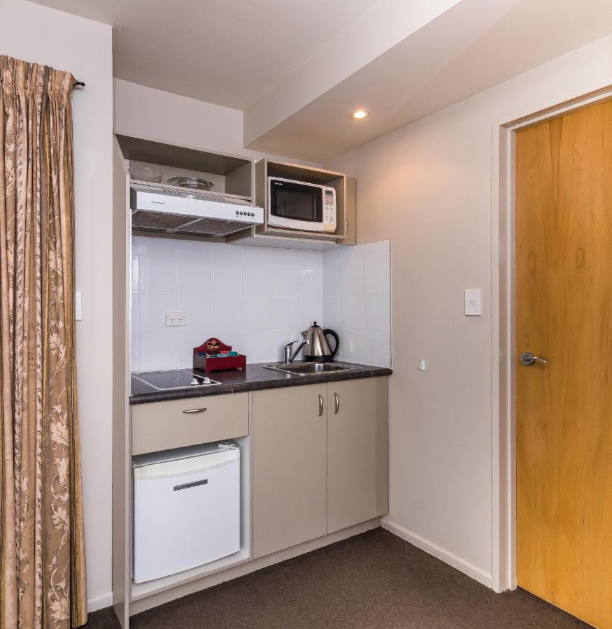 Twin Peaks Lakeside Inn Таупо Екстер'єр фото