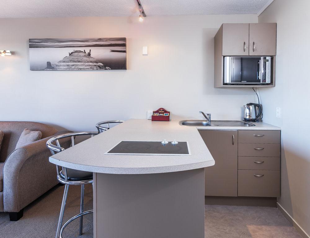 Twin Peaks Lakeside Inn Таупо Екстер'єр фото
