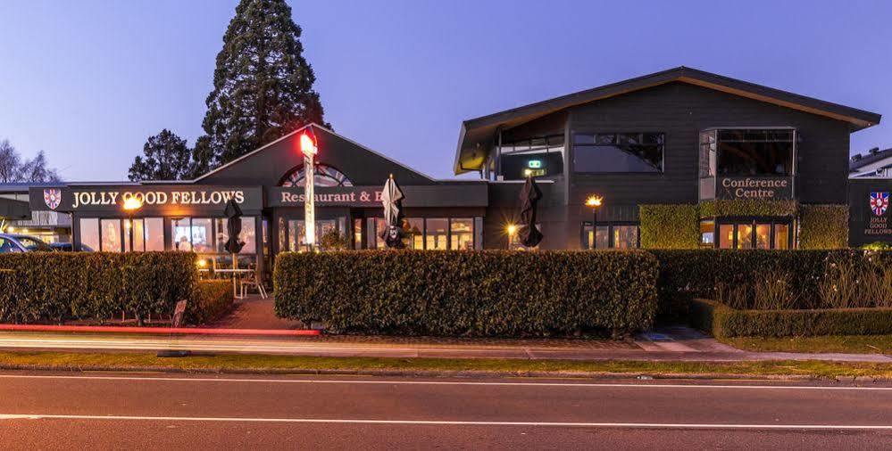 Twin Peaks Lakeside Inn Таупо Екстер'єр фото